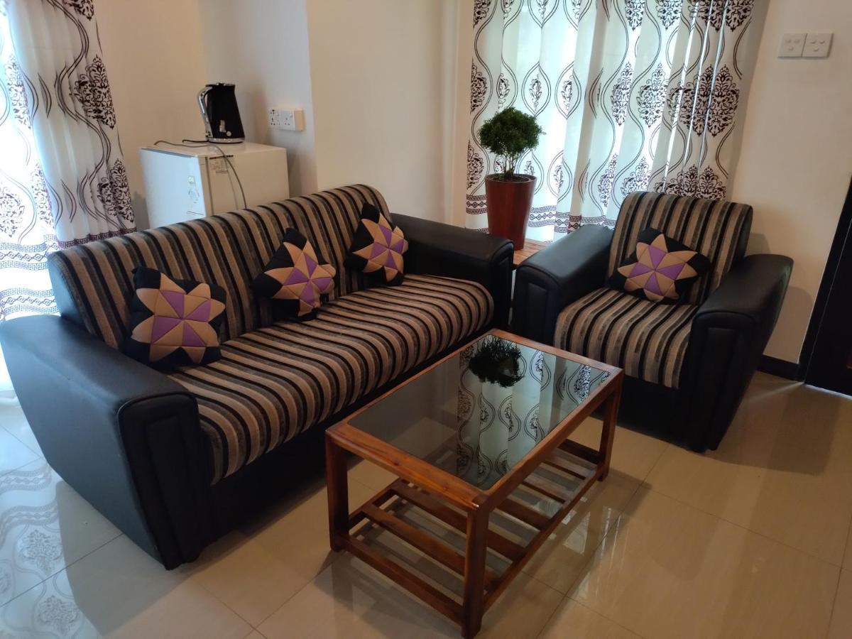 Village Mango Resort Yala Tissamaharama Kültér fotó