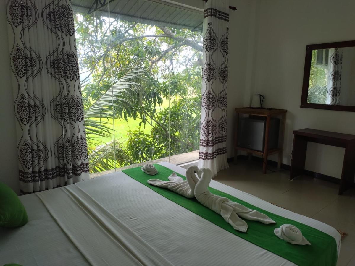 Village Mango Resort Yala Tissamaharama Kültér fotó
